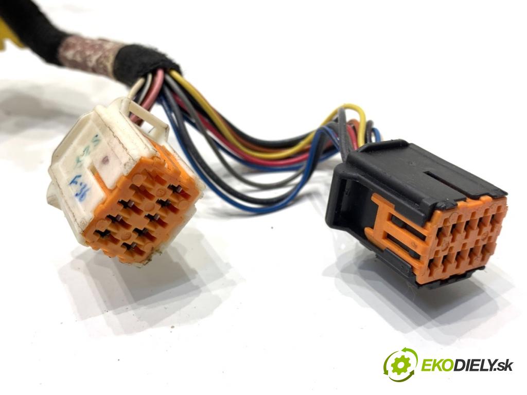 CITROEN DS4 liftback 2011 120 kW 2.0 HDi 165 1997 Spätné zrkadlo pravy