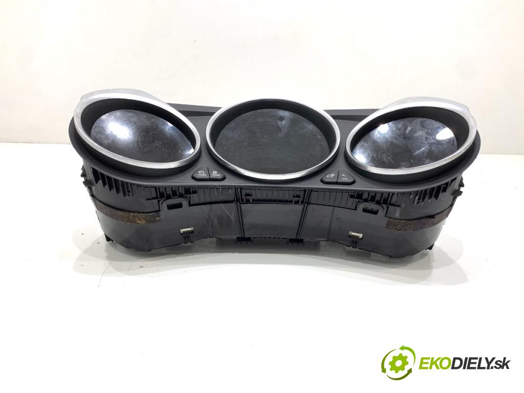 CITROEN DS4 liftback 2011 120 kW 2.0 HDi 165 1997 Prístrojovka 96767159XT (Prístrojová doska)