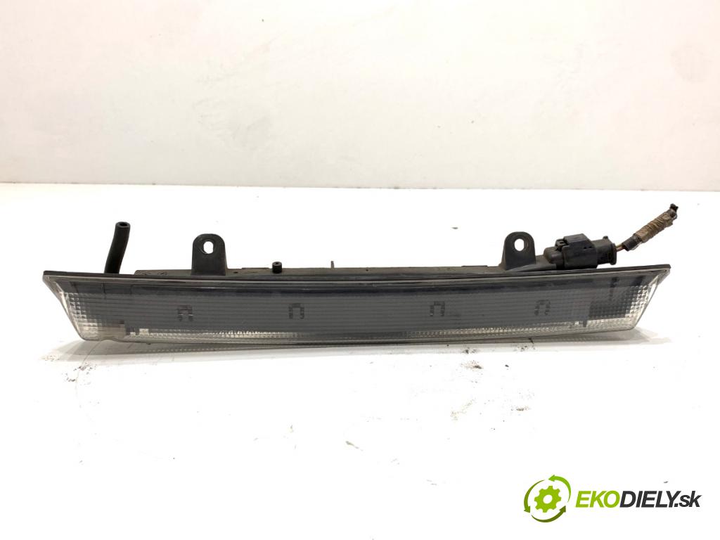 CITROEN DS4 liftback 2011 120 kW 2.0 HDi 165 1997 Svetlo brzdových svetiel 9676444380