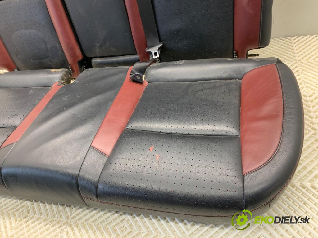 CITROEN DS4 liftback 2011 120 kW 2.0 HDi 165 1997 sedadlo druhý VLÁDA: