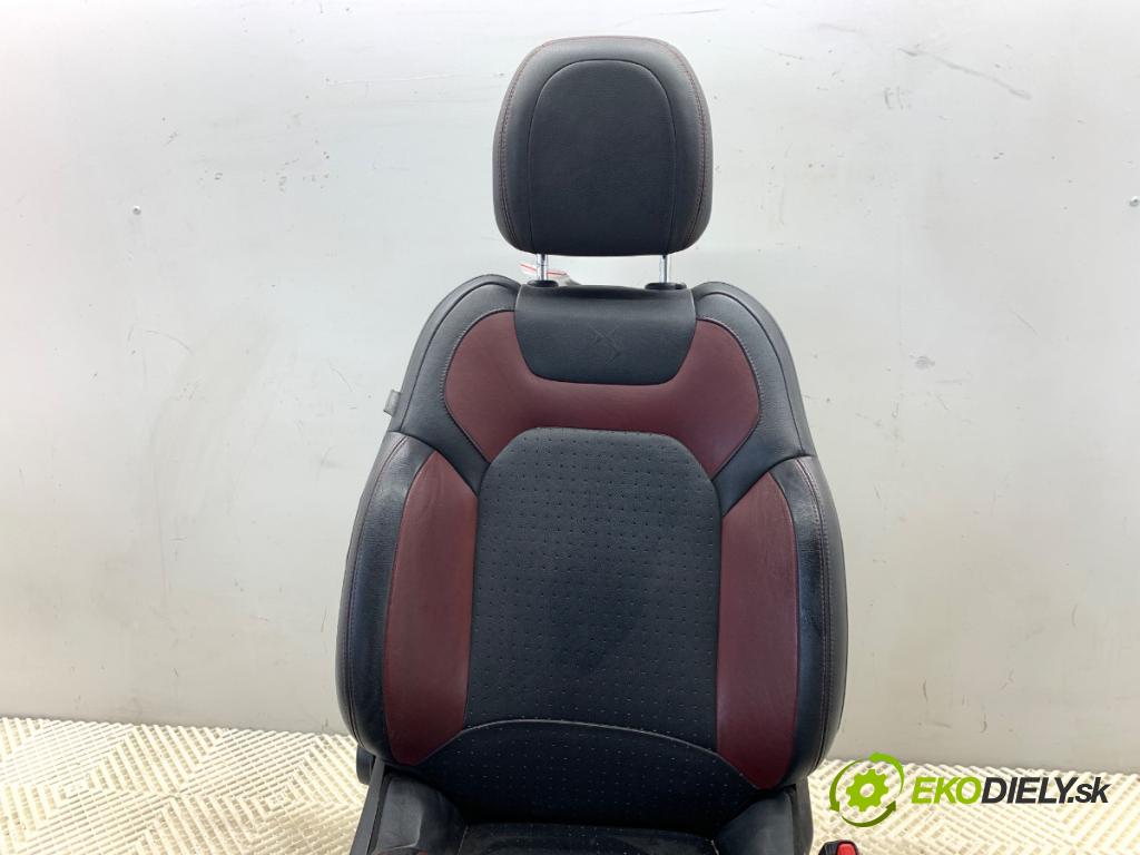 CITROEN DS4 liftback 2011 120 kW 2.0 HDi 165 1997 sedadlo pravý přední část