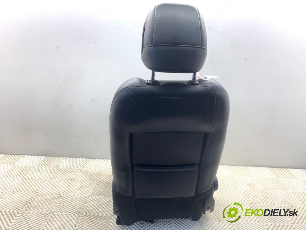 CITROEN DS4 liftback 2011 120 kW 2.0 HDi 165 1997 sedadlo pravý přední část