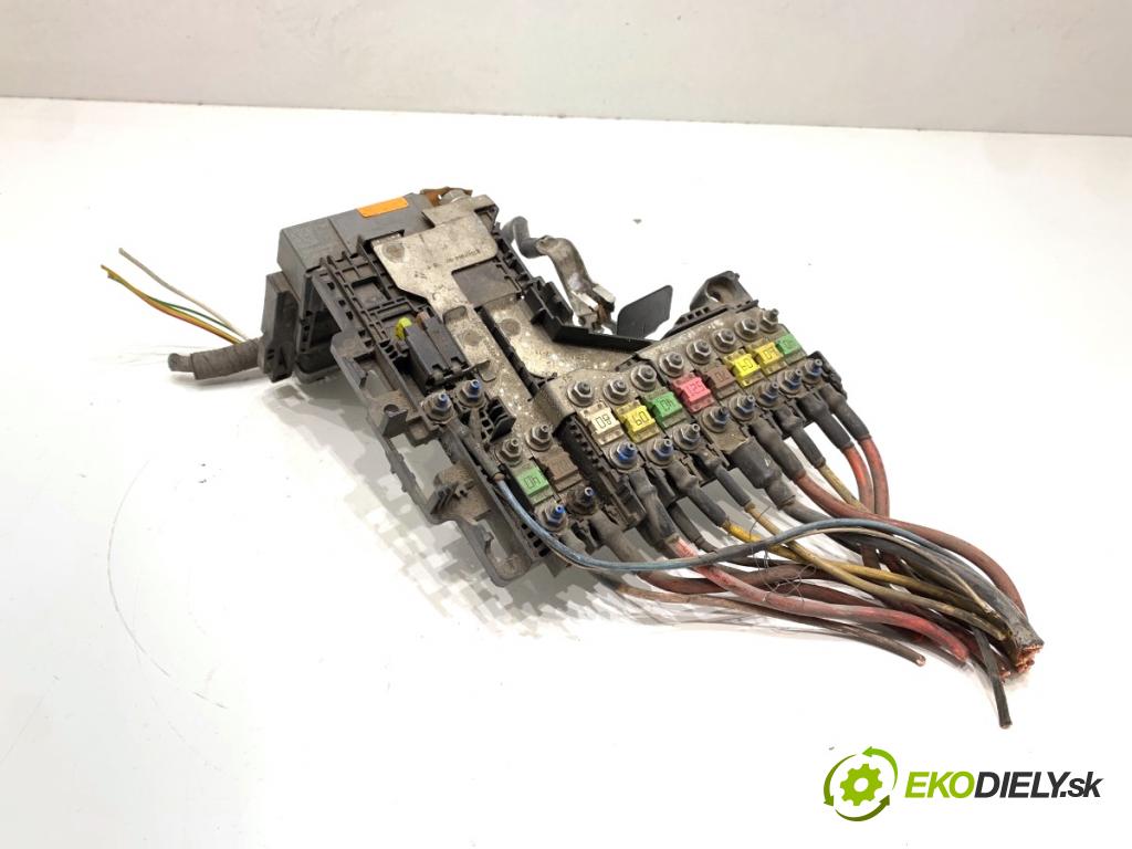 CITROEN DS4 liftback 2011 120 kW 2.0 HDi 165 1997 svorka plus 9665878380