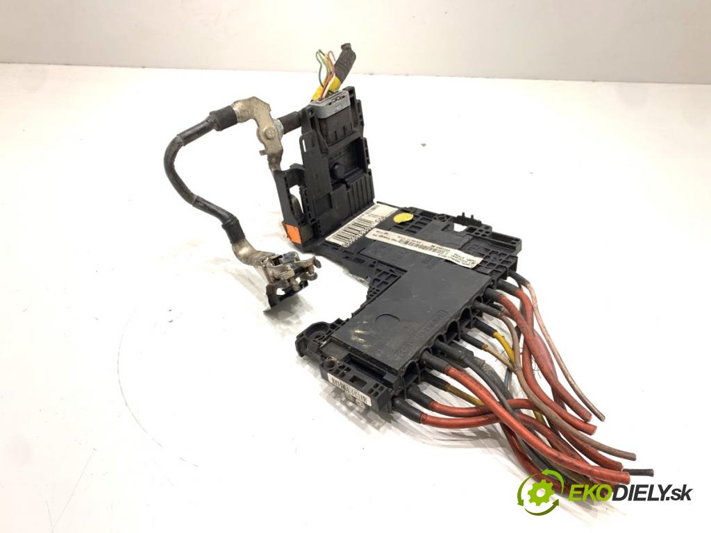 CITROEN DS4 liftback 2011 120 kW 2.0 HDi 165 1997 svorka plus 9665878380