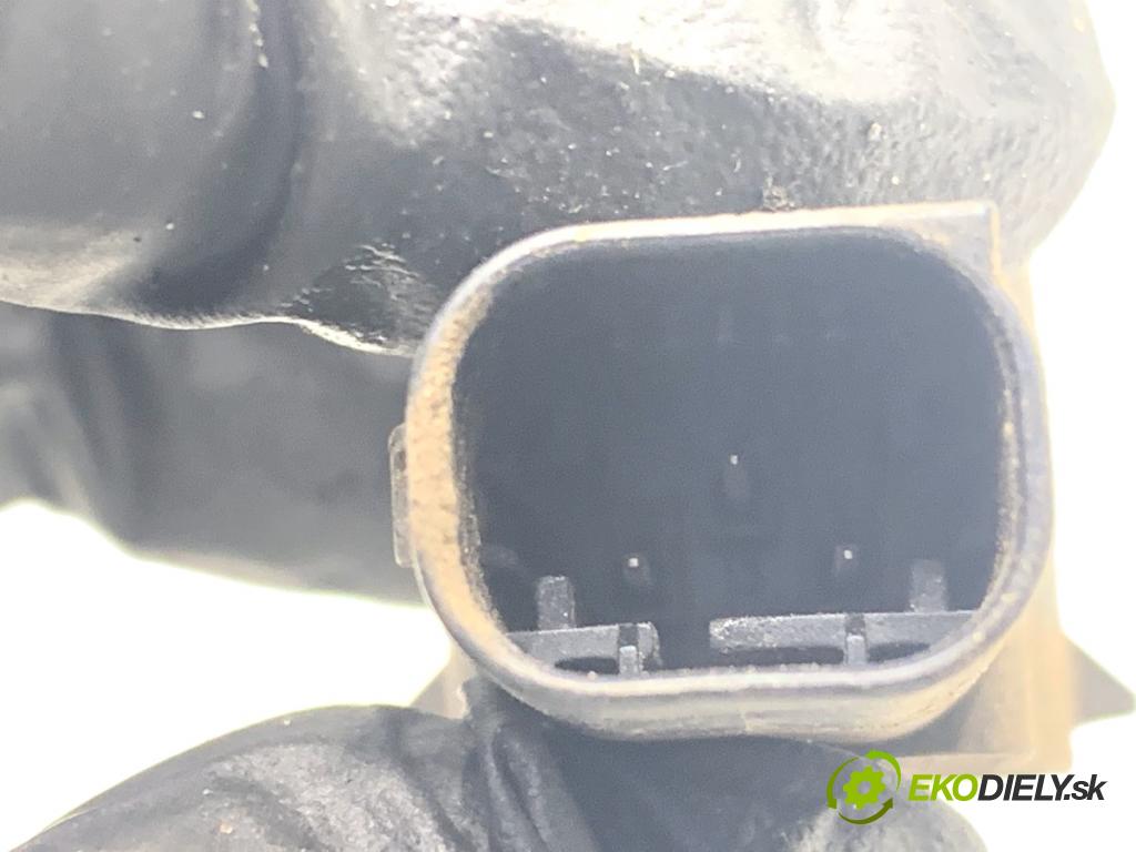 CITROEN DS4 liftback 2011 120 kW 2.0 HDi 165 1997 snímač PDC 96654680779V