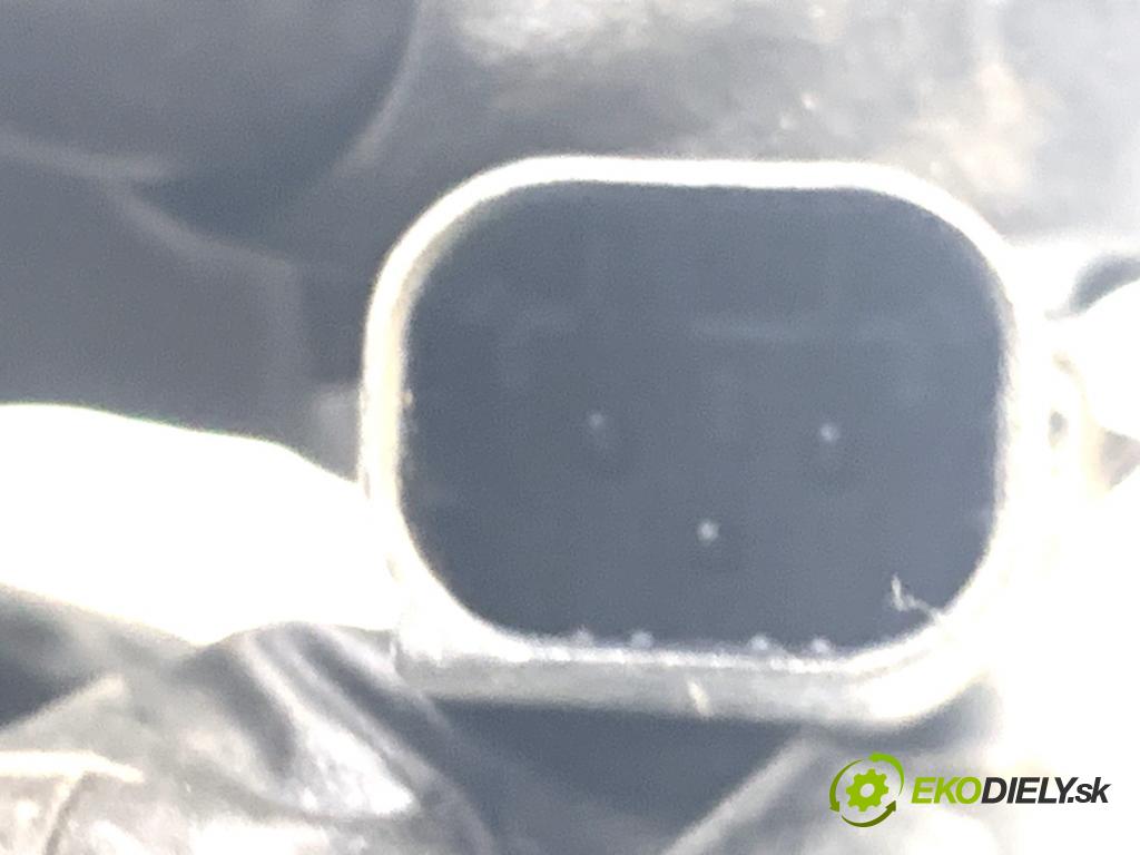 CITROEN DS4 liftback 2011 120 kW 2.0 HDi 165 1997 Snímač PDC 96660163779V