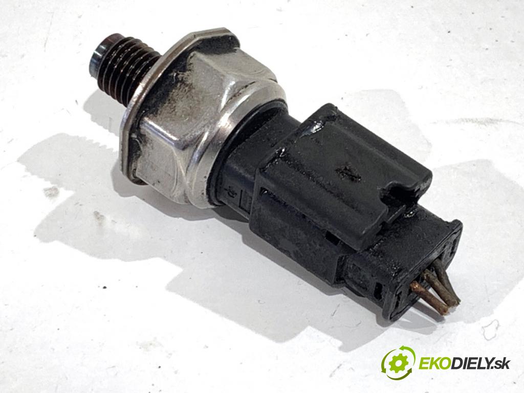 CITROEN DS4 liftback 2011 120 kW 2.0 HDi 165 1997 snímač tlaku paliva 9658227880 (Snímač)