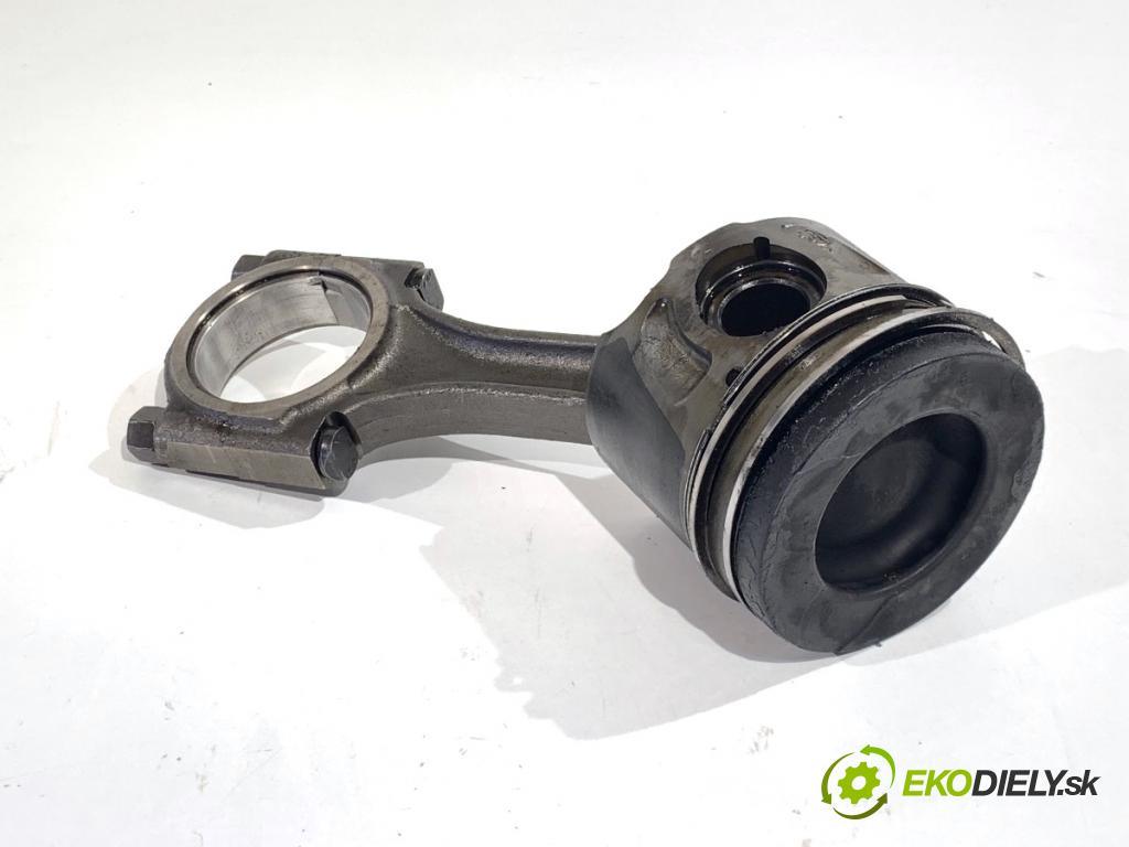 CITROEN DS4 liftback 2011 120 kW 2.0 HDi 165 1997 PÍST: ojnice RHH (Píst)