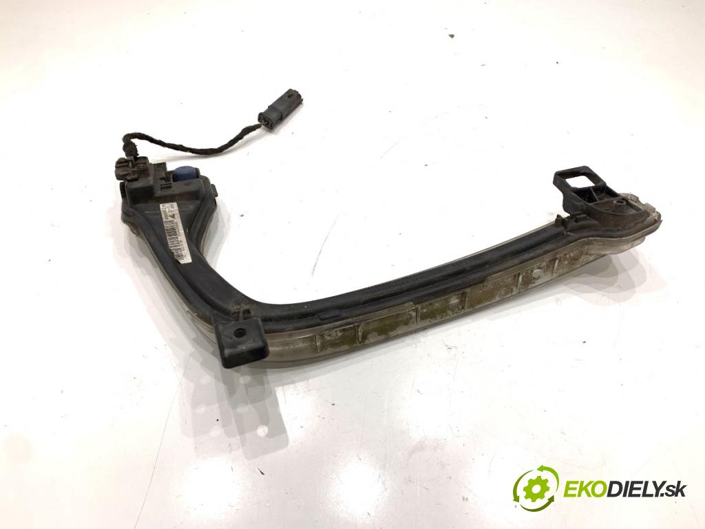 CITROEN DS4 liftback 2011 120 kW 2.0 HDi 165 1997 světlo DRL: pravý přední část 9688549280