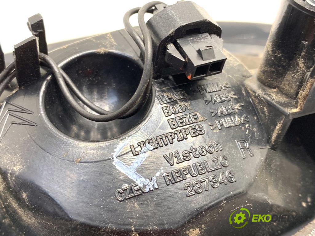CITROEN DS4 liftback 2011 120 kW 2.0 HDi 165 1997 světlo zadní část pravá vnitřní 9670272680 (Klika dveří ostatní)