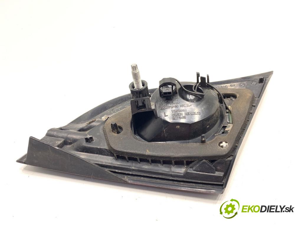 CITROEN DS4 liftback 2011 120 kW 2.0 HDi 165 1997 světlo zadní část levá strana vnitřní 9671092880 (Klika dveří ostatní)