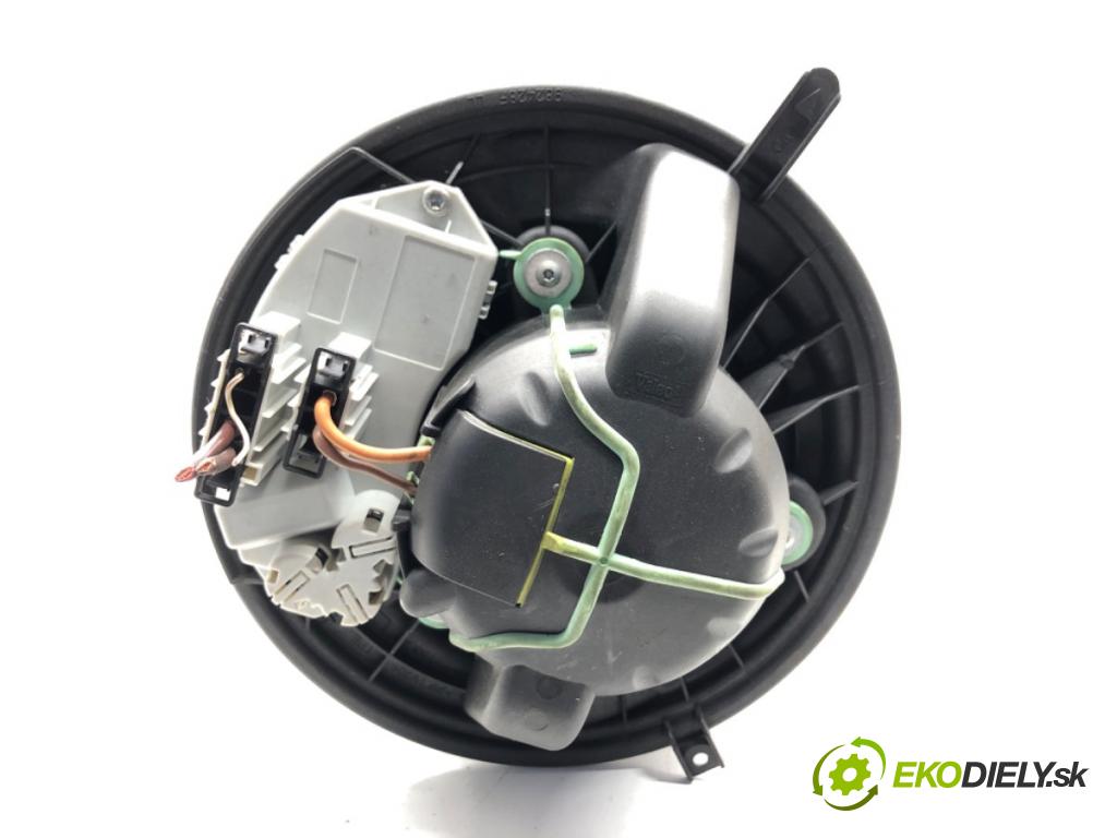 BMW E87 liftback 2007 90 kW 116 i 1599 ventilátor kúrenia 982428F