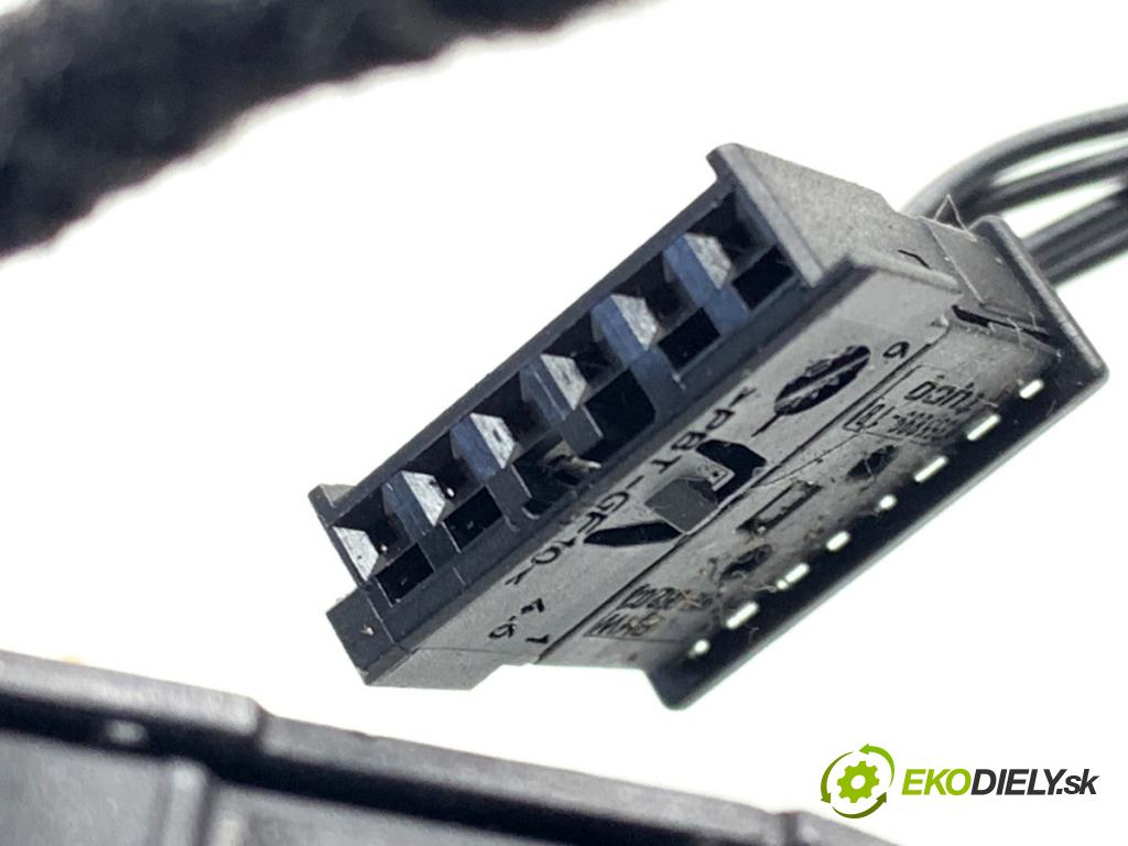 BMW E87 liftback 2007 90 kW 116 i 1599 SPÍNAČE: volantu 9123289