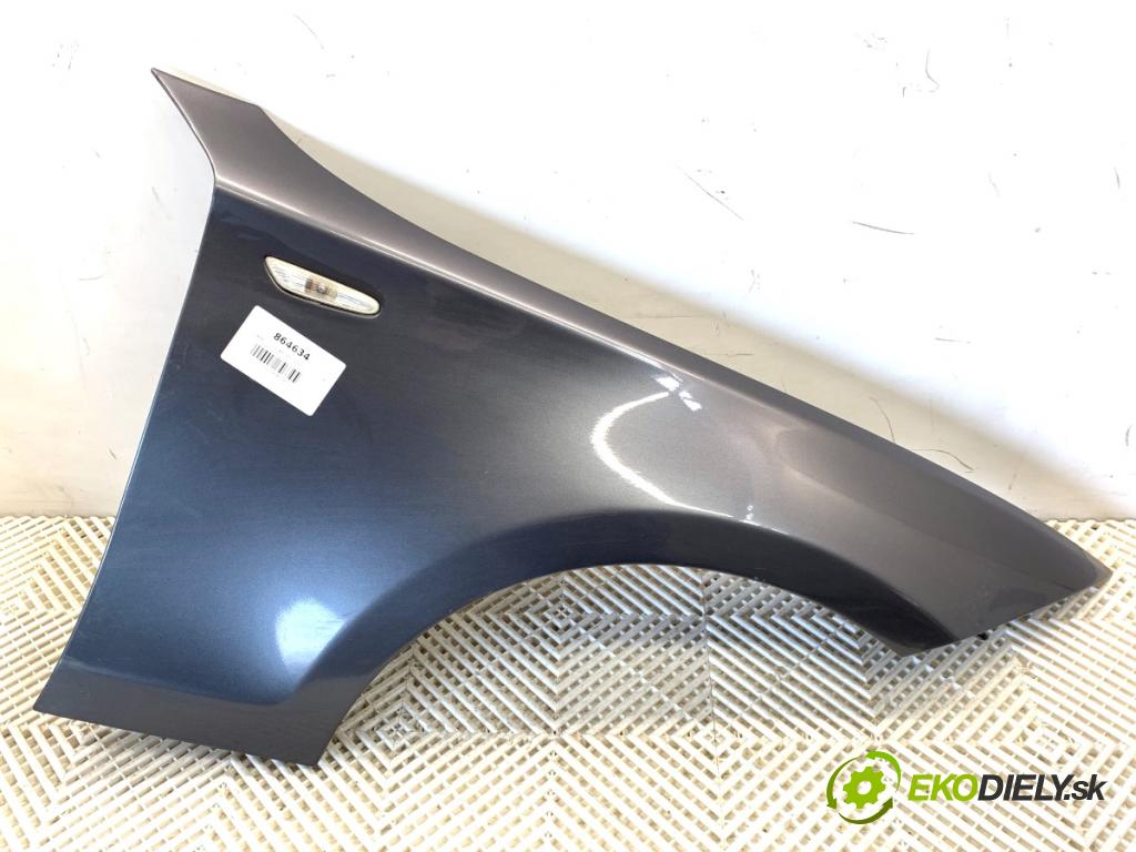BMW E87 liftback 2007 90 kW 116 i 1599 Blatník pravy predný A22