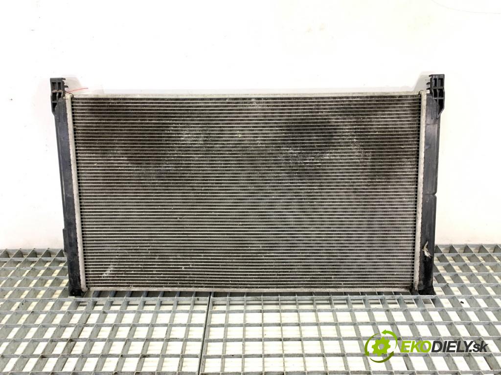 LEXUS IS sedan 2015 180 kW 200t (ASE30) 1998 chladič vody 422135-7241 (Vodní chladič)