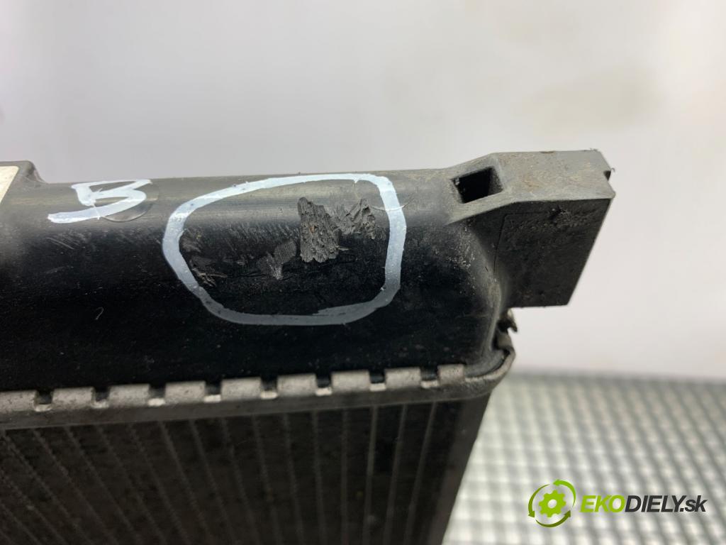 LEXUS IS sedan 2015 180 kW 200t (ASE30) 1998 chladič vody 422135-7241 (Vodní chladič)