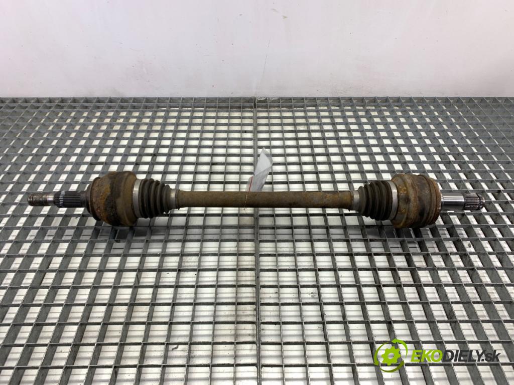 LEXUS IS sedan 2015 180 kW 200t (ASE30) 1998 poloos levý zadní část 