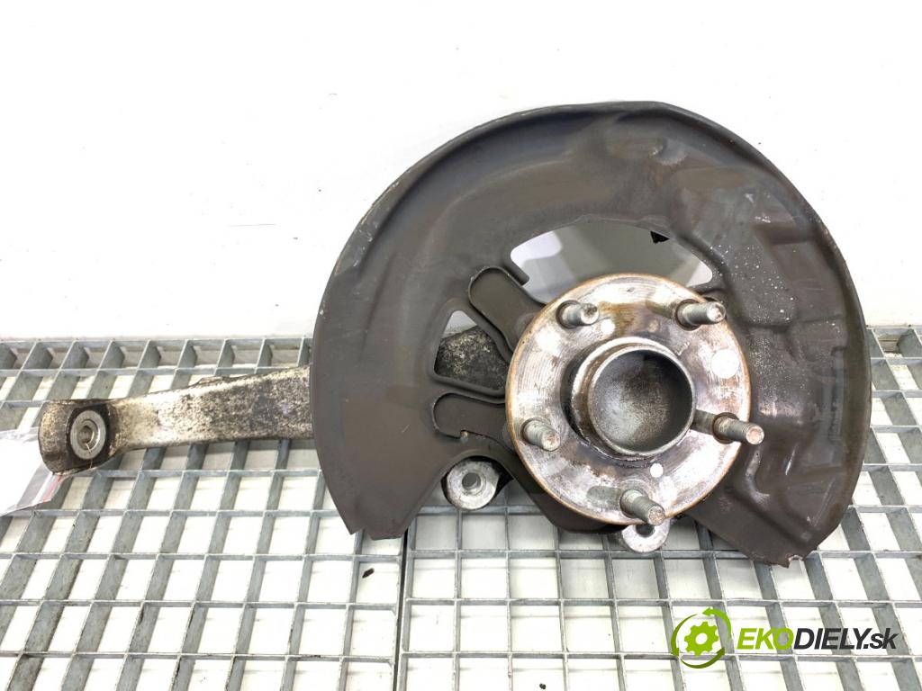 LEXUS IS sedan 2015 180 kW 200t (ASE30) 1998 náboj pravy predný 