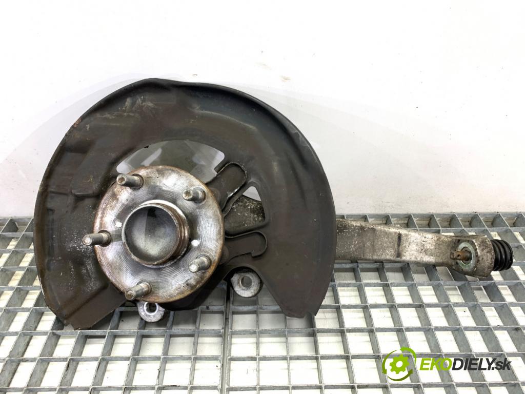 LEXUS IS sedan 2015 180 kW 200t (ASE30) 1998 náboj ľavy predný 