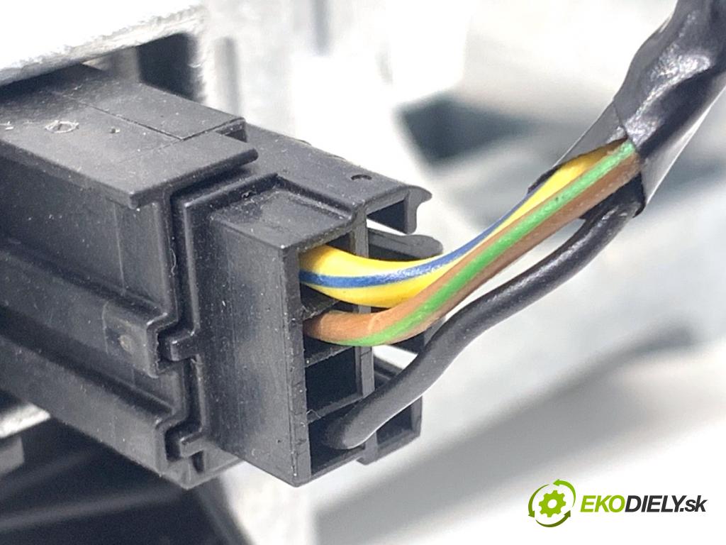 FORD KA+ liftback 2018 63 kW 1.2 1194 blokáda volantu GN153F880CF (Riadenie ostatné)