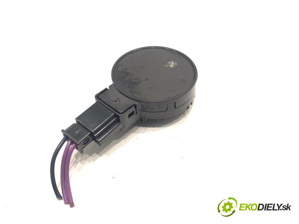 FORD KA+ liftback 2018 63 kW 1.2 1194 snímač deště G3GT-17D547 (Snímač deště)