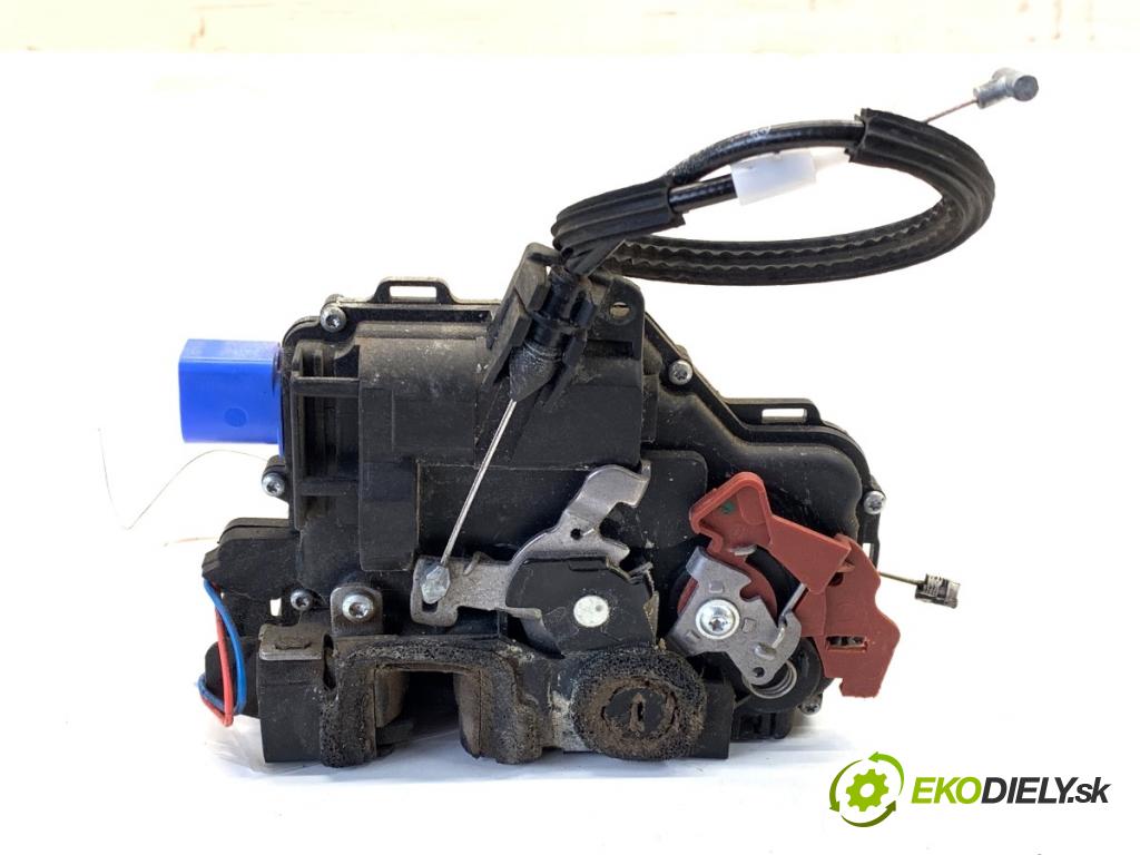 SKODA FABIA II liftback 2008 63 kW 1.4 1390 zámok Dvere pravy zad 6Y0839016A