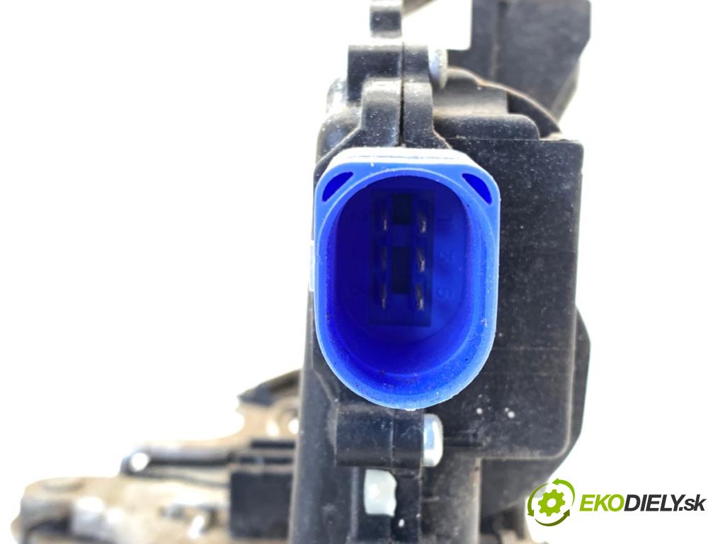 SKODA FABIA II liftback 2008 63 kW 1.4 1390 zámok Dvere pravy zad 6Y0839016A