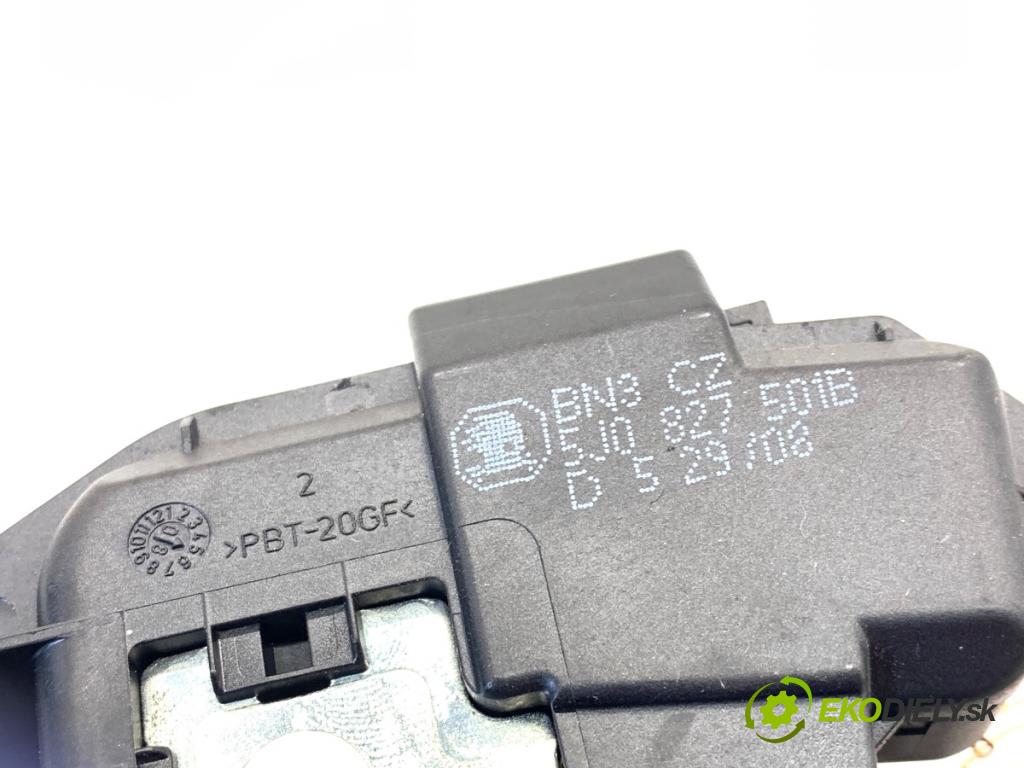 SKODA FABIA II liftback 2008 63 kW 1.4 1390 zámok dveří zadní část 5J0827501B