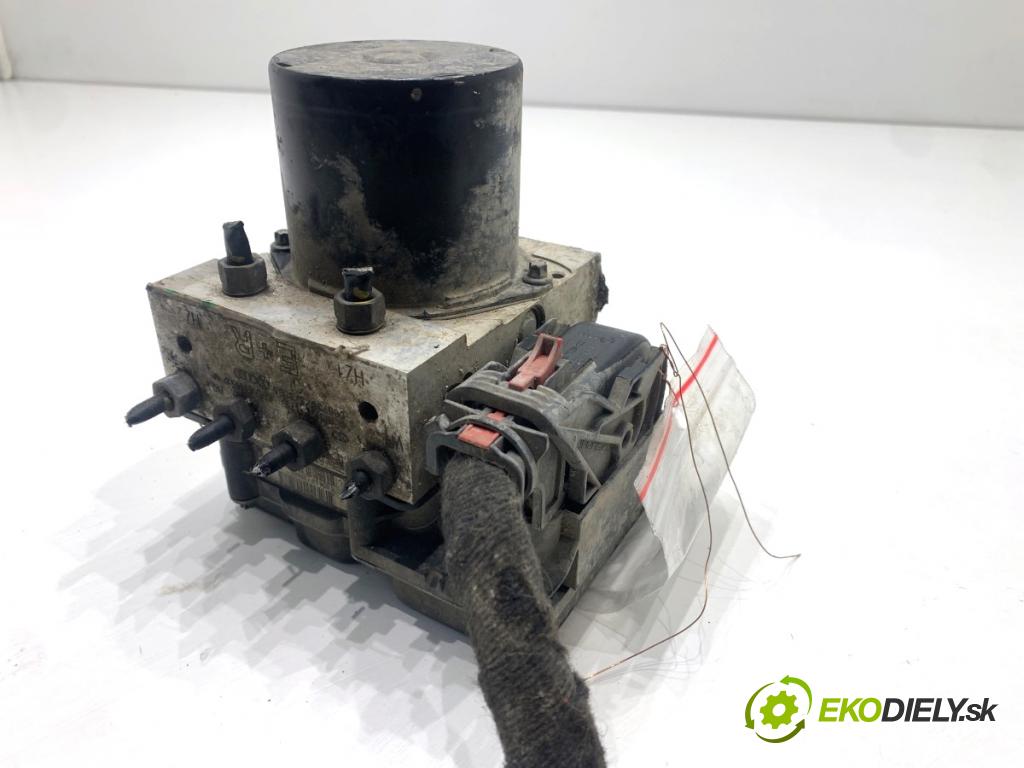 SKODA FABIA II liftback 2008 63 kW 1.4 1390 Pumpa ABS 6R0907379P (Pumpa ABS)