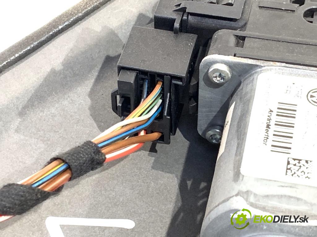 SKODA FABIA II liftback 2008 63 kW 1.4 1390 mechanismus okna levý přední část 6Q2959802F