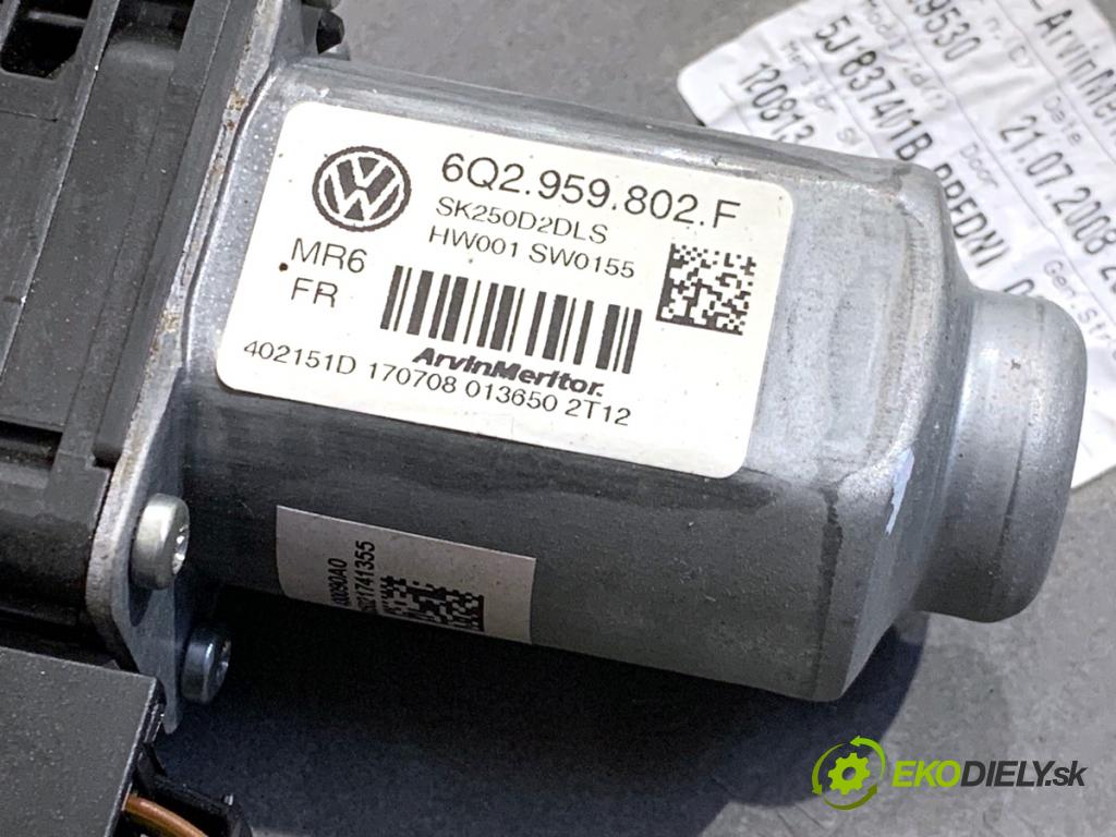 SKODA FABIA II liftback 2008 63 kW 1.4 1390 mechanismus okna levý přední část 6Q2959802F