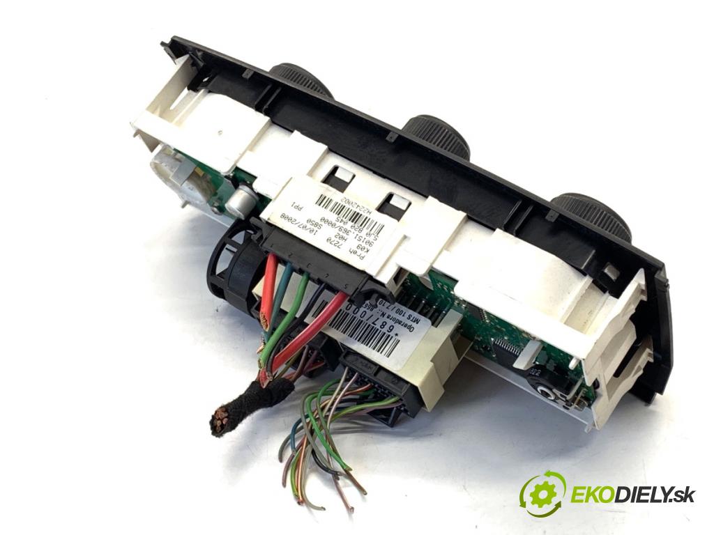 SKODA FABIA II liftback 2008 63 kW 1.4 1390 Panel ovládania kúrenia 5J0820045 (Prepínacie páčky pod volantom)