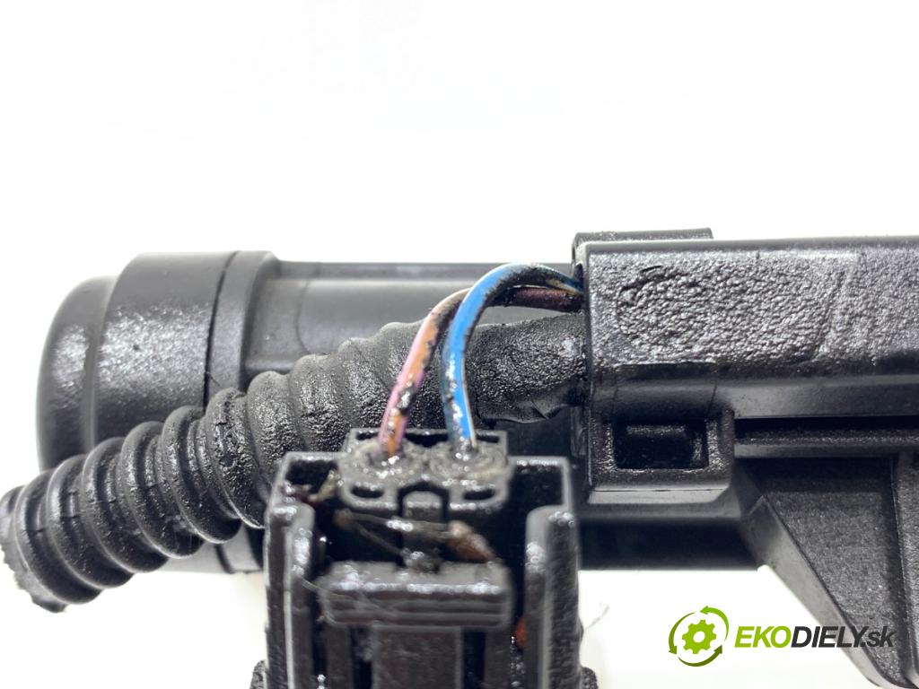 SKODA FABIA II liftback 2008 63 kW 1.4 1390 Lišta vstrekovacia 036906031AG (Vstrekovacia lišta)