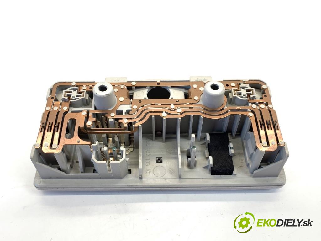 SKODA FABIA II liftback 2008 63 kW 1.4 1390 Svetlo stropné 3B0947105C