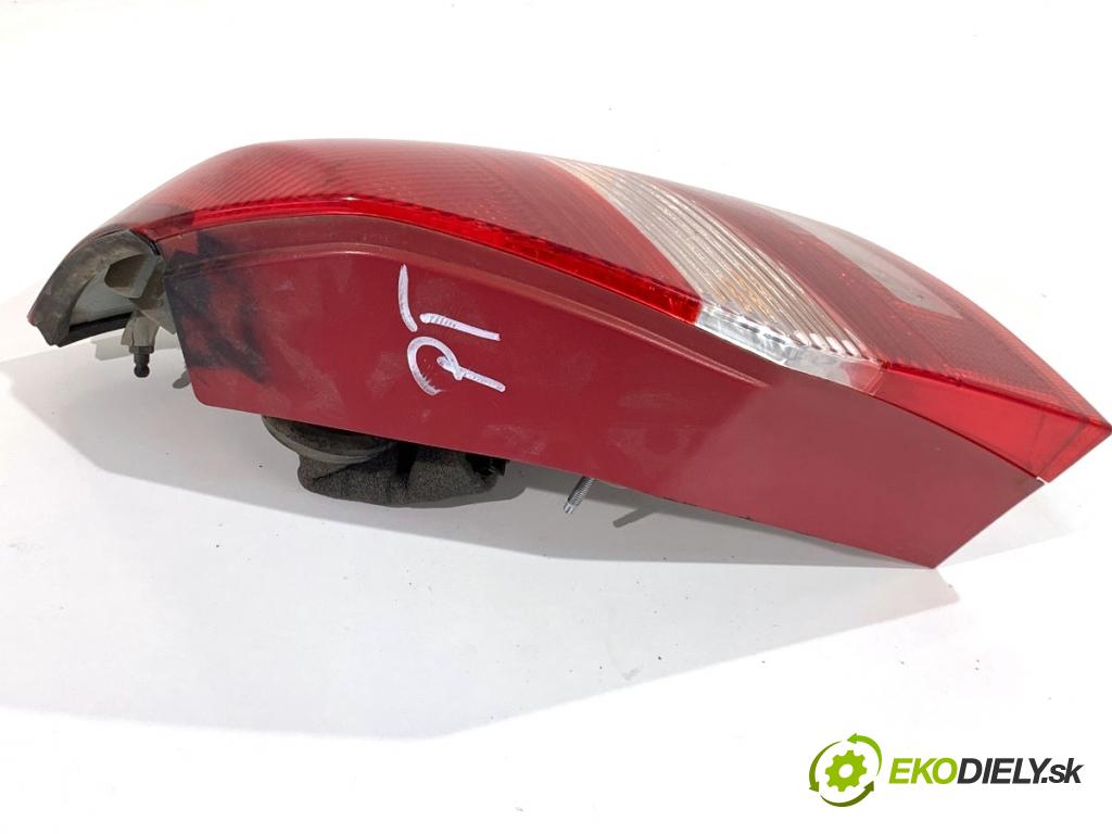 SKODA FABIA II liftback 2008 63 kW 1.4 1390 Svetlo pravy zad 5J6945096