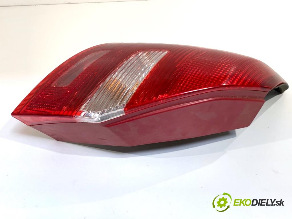 SKODA FABIA II liftback 2008 63 kW 1.4 1390 Svetlo ľavy zad 5J6945095