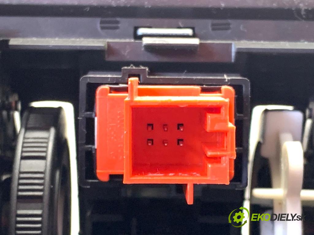 SKODA FABIA II liftback 2008 63 kW 1.4 1390 mří topení přední část 5J0820951