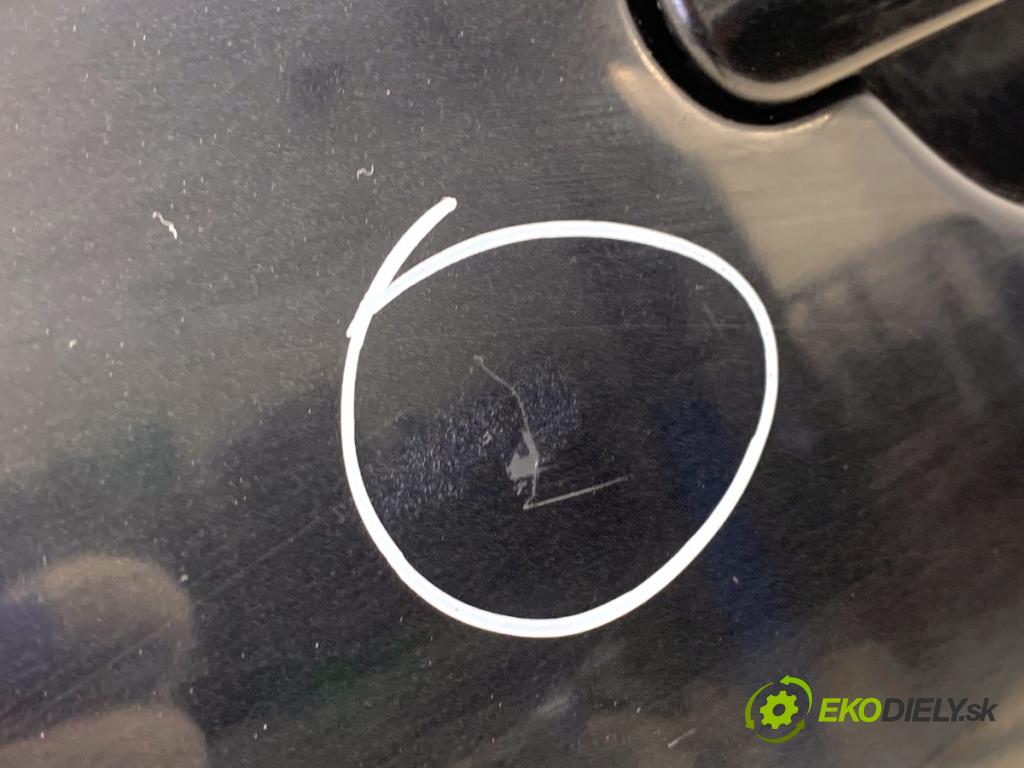 SKODA FABIA II liftback 2008 63 kW 1.4 1390 Dvere ľavy predný LF9R