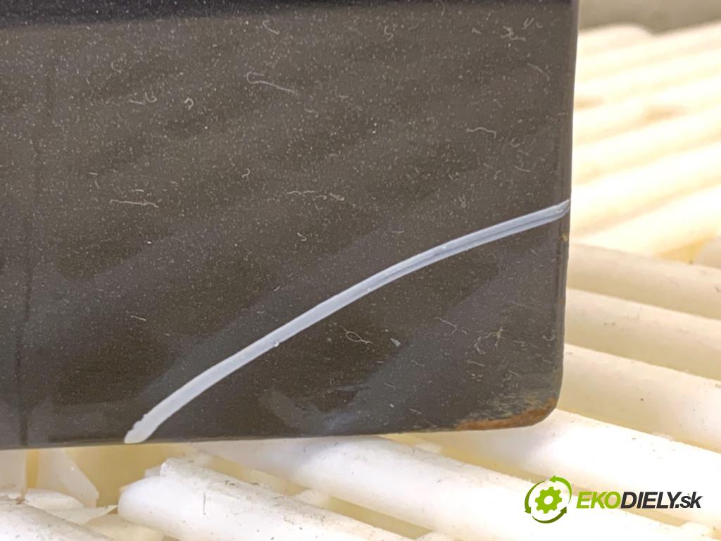 SKODA FABIA II liftback 2008 63 kW 1.4 1390 Dvere ľavy predný LF9R