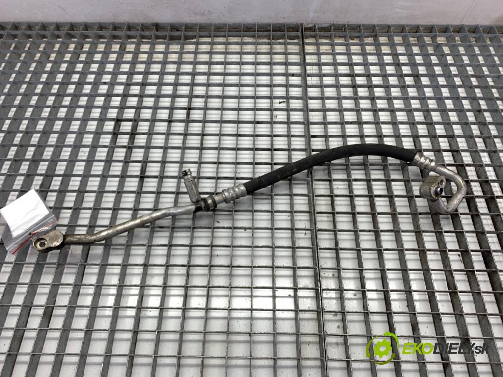 SKODA FABIA II liftback 2008 63 kW 1.4 1390 rúrka klimatizace  (Trubka klimatizace)