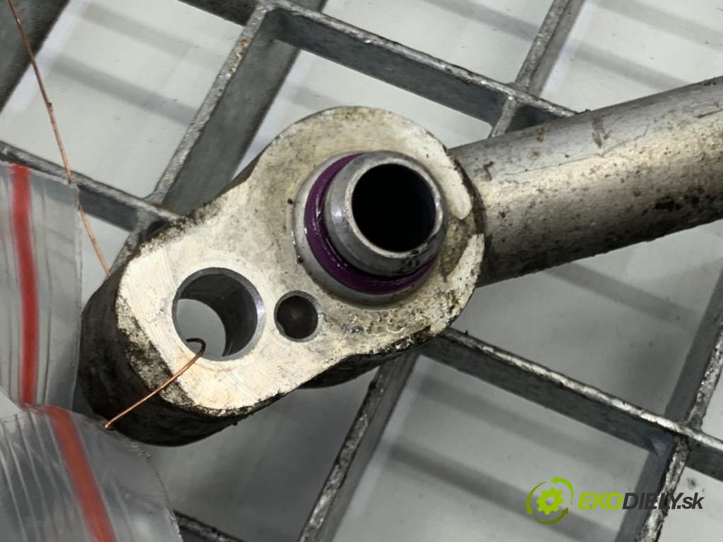 SKODA FABIA II liftback 2008 63 kW 1.4 1390 rúrka klimatizácie  (Rúrka klimatizácie)