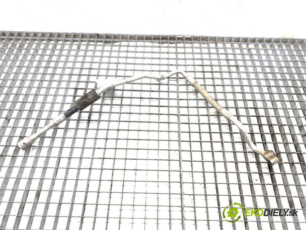 SKODA FABIA II liftback 2008 63 kW 1.4 1390 rúrka klimatizace  (Trubka klimatizace)