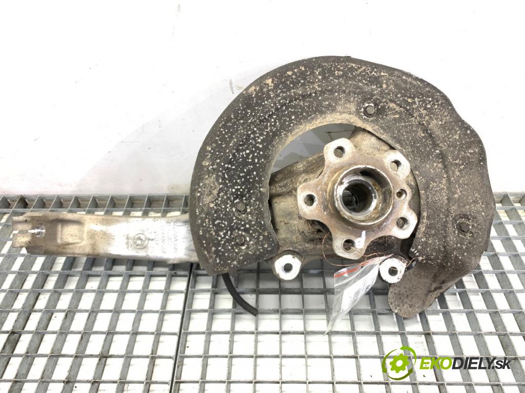 BMW G05 SUV 2020 195 kW xDrive 30 d 2993 náboj pravy predný 6876656