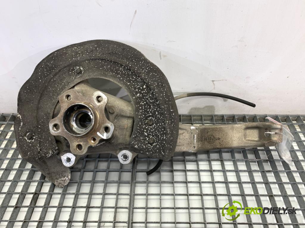 BMW G05 SUV 2020 195 kW xDrive 30 d 2993 náboj ľavy predný 6876655