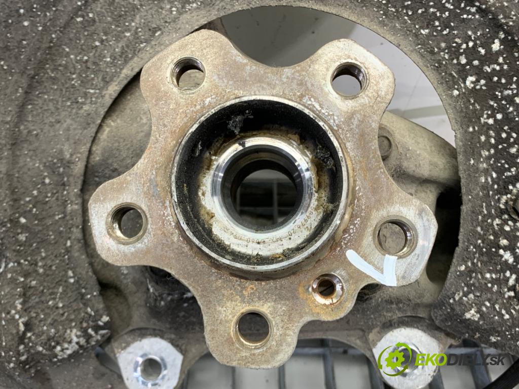 BMW G05 SUV 2020 195 kW xDrive 30 d 2993 náboj ľavy predný 6876655