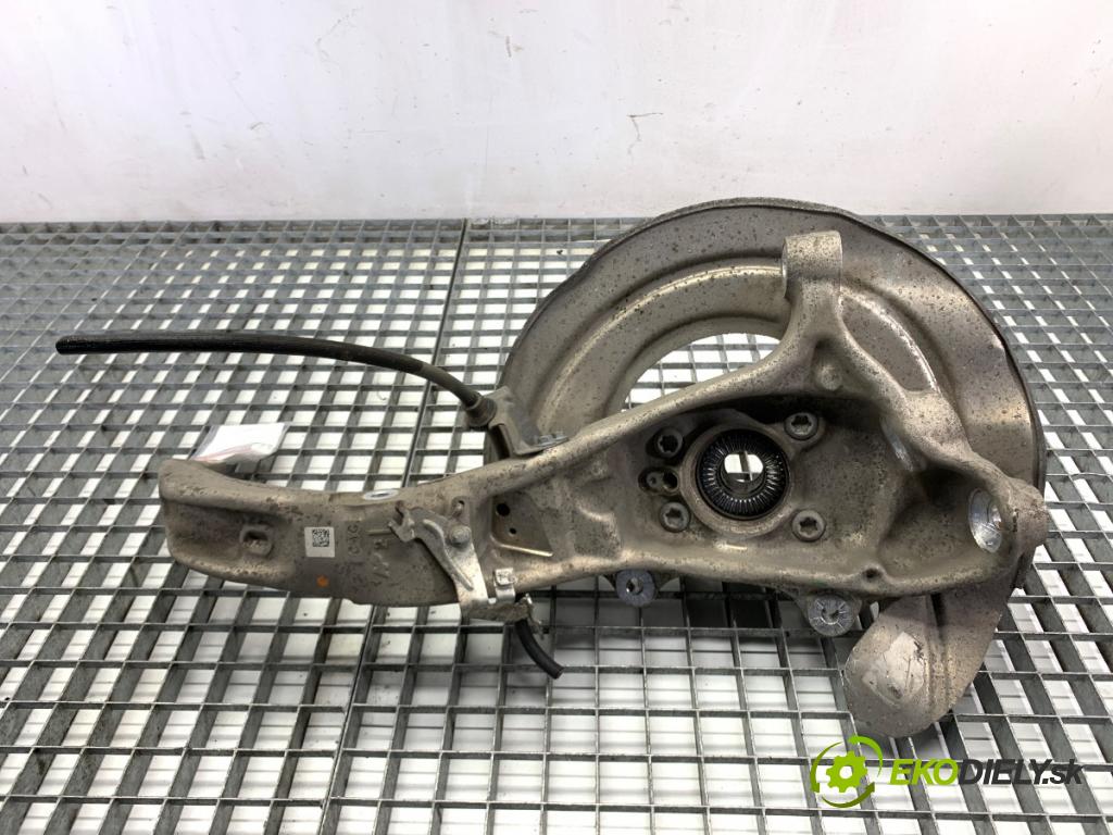 BMW G05 SUV 2020 195 kW xDrive 30 d 2993 náboj ľavy predný 6876655