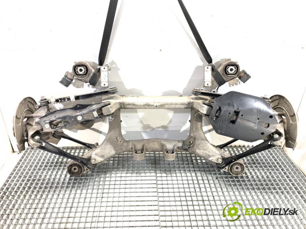 BMW G05 SUV 2020 195 kW xDrive 30 d 2993 Výstuha zad 6894149