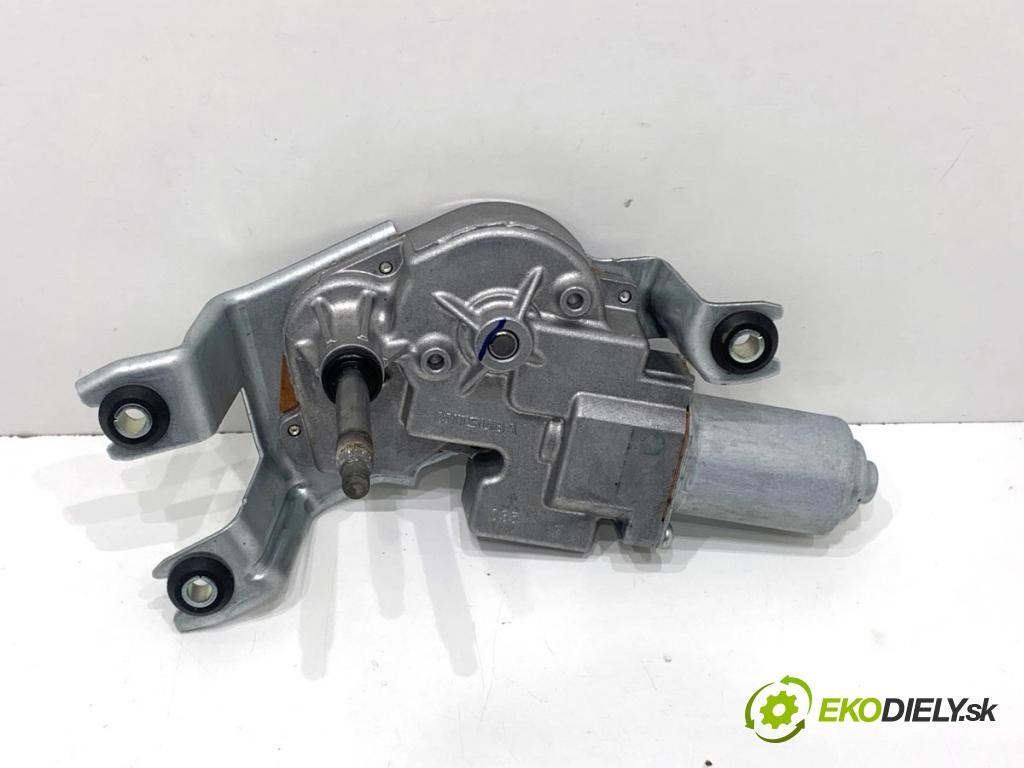 BMW G05 SUV 2020 195 kW xDrive 30 d 2993 Motor stieračov zad 7453144