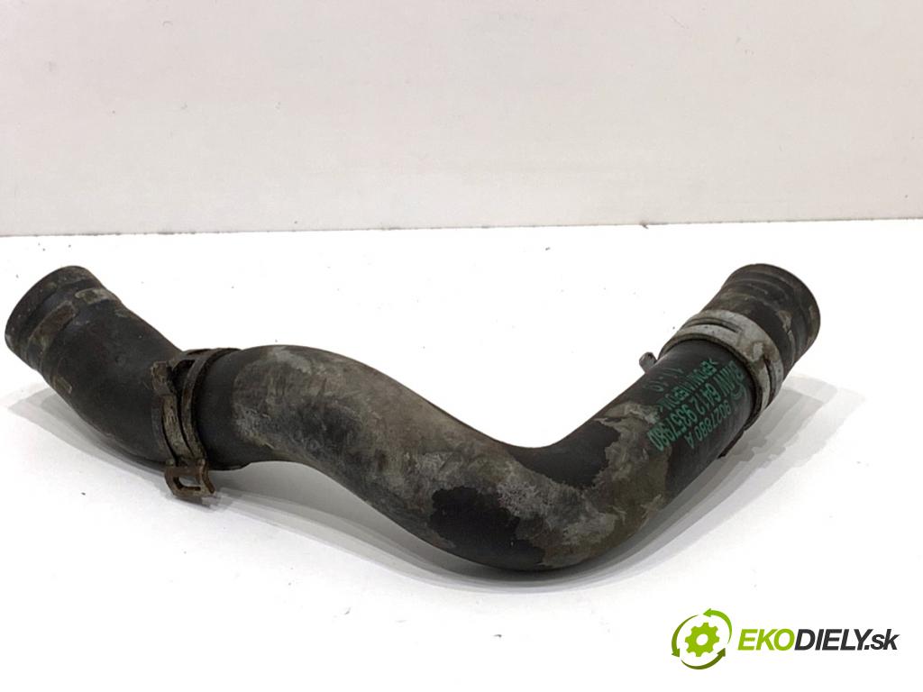 BMW G05 SUV 2020 195 kW xDrive 30 d 2993 Rúra vody 9357980