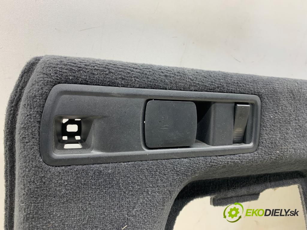 BMW G05 SUV 2020 195 kW xDrive 30 d 2993 čalúnenie kufra ľavy 5A0B5C7